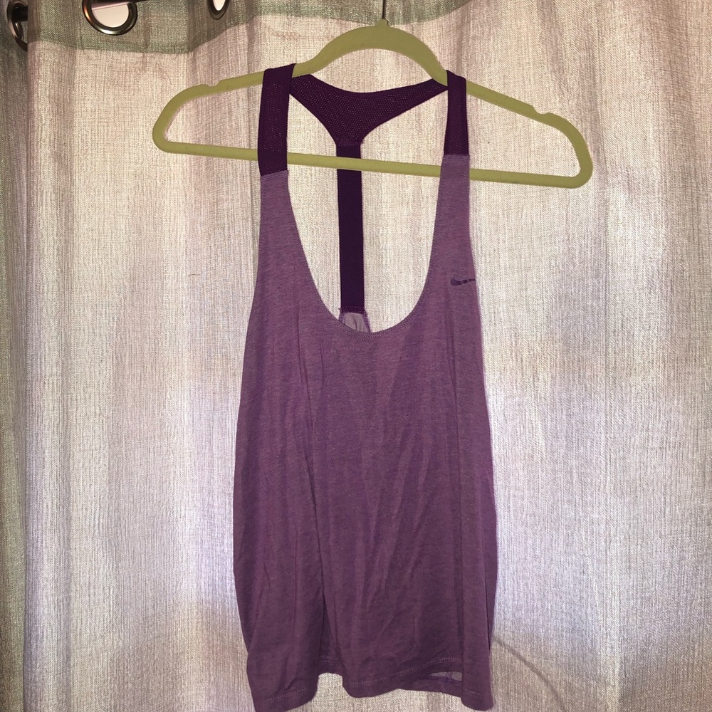 Nike, Dri-fit workout tank